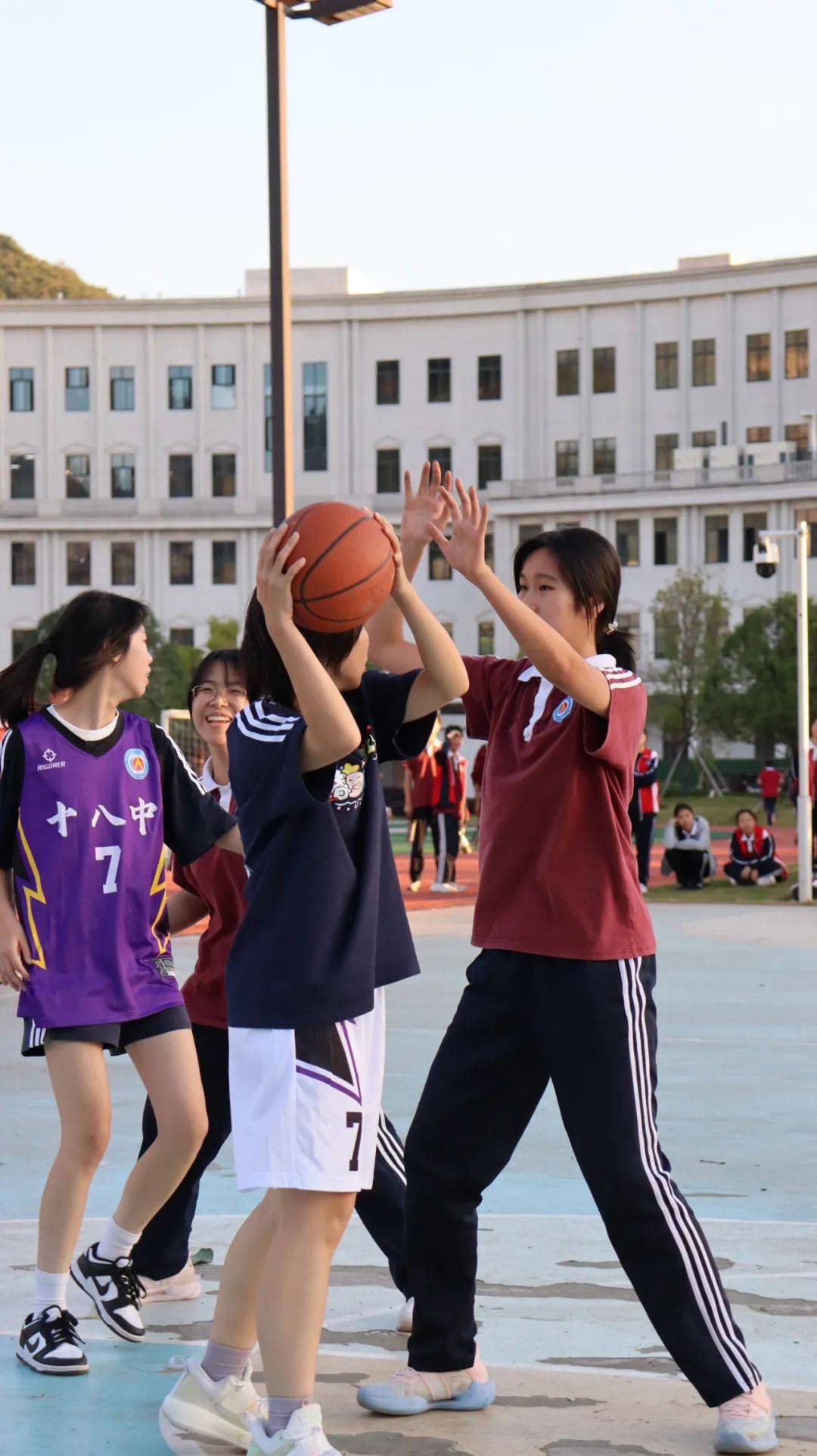 PG模拟器:热血拼搏，队员们斗志昂扬，争胜欲强